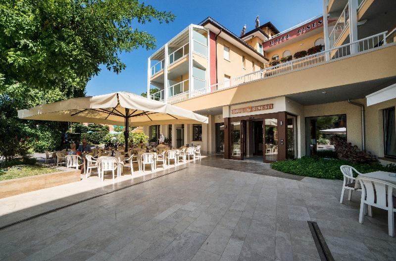 Hotel Bisesti ***S ガルダ エクステリア 写真